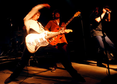 K&aring;re and the Cavemen